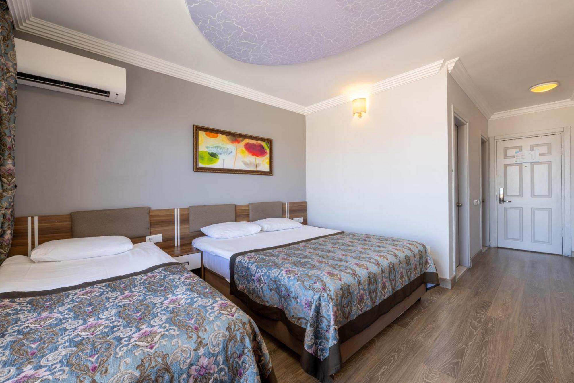 Crystal Aura Beach Resort y Spa Kemer Exterior foto