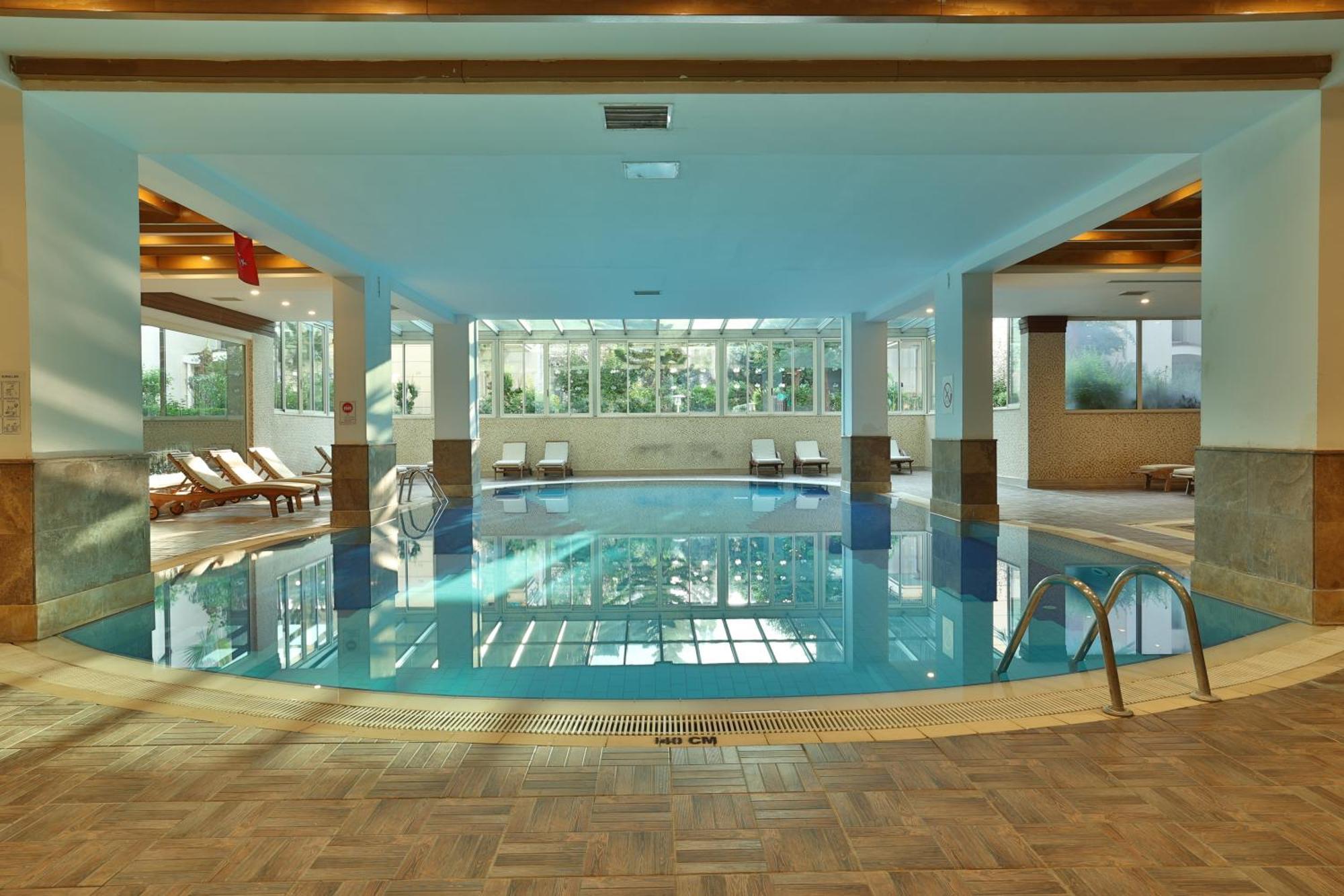 Crystal Aura Beach Resort y Spa Kemer Exterior foto