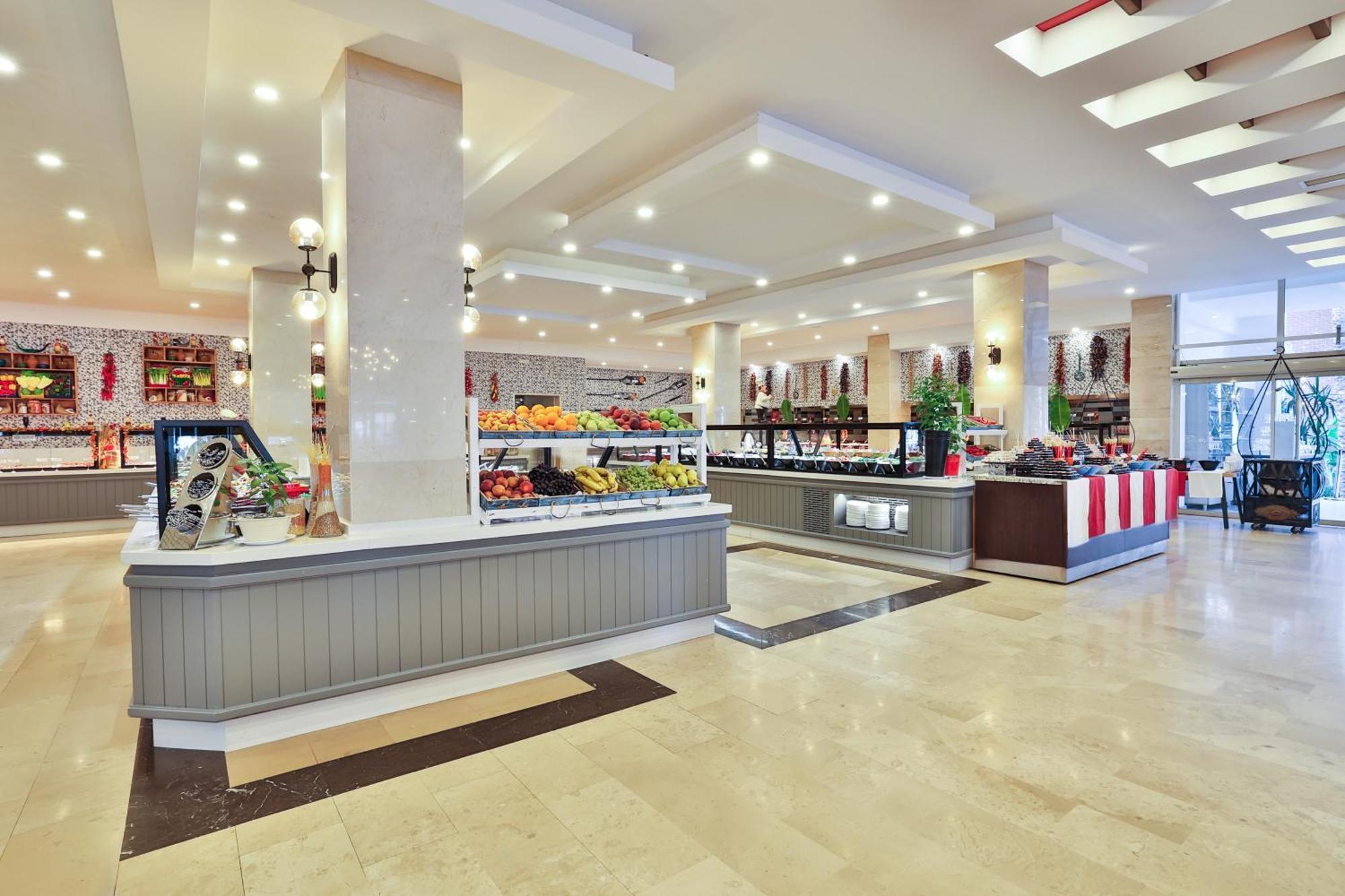 Crystal Aura Beach Resort y Spa Kemer Exterior foto